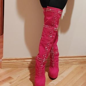 Over the knee boot